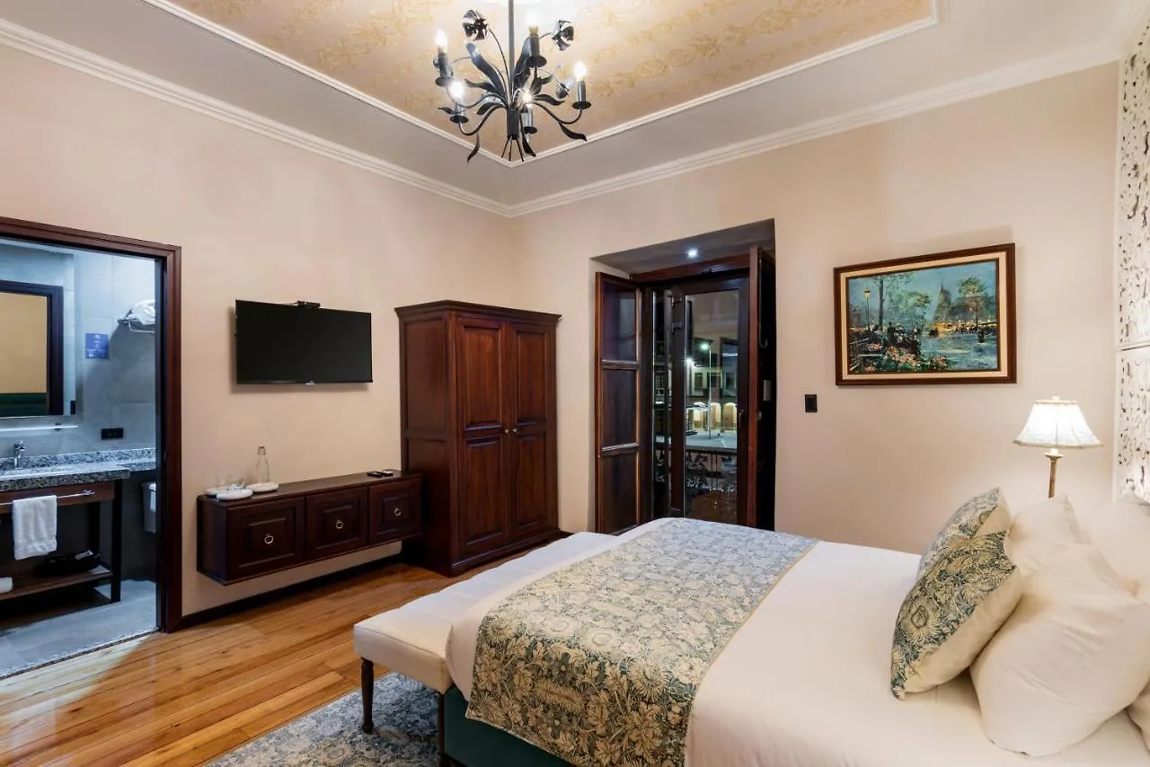 Hotel La Cofradia Pub-House Cuenca